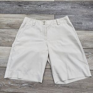 Women's Nike golf shorts size 2 Bermuda length cream colored